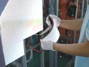 U-shaped assembly led display